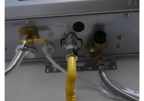 进水精密铸造的管路安装是怎样的